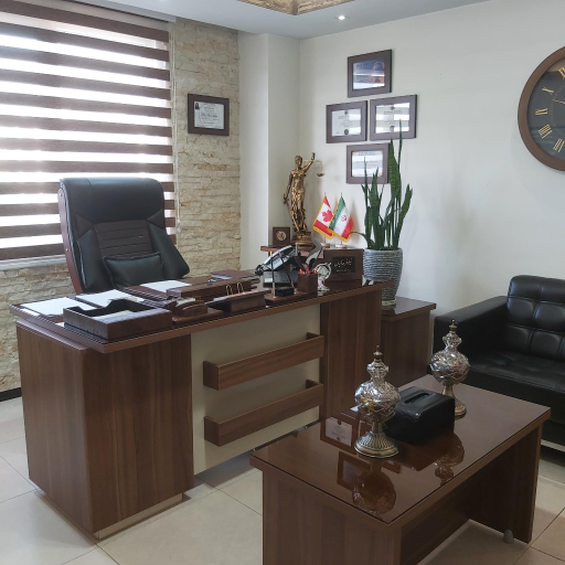 عکس لوتوس مهاجر