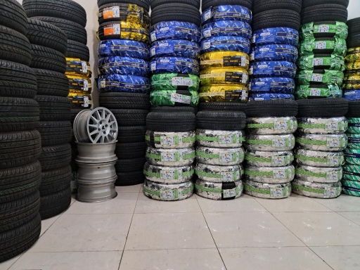 عکس فروشگاه و خدمات رینگ و لاستیک عرفان