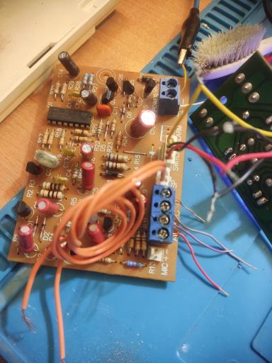 عکس تعمیرات لوازم خانگی و برد الکترونیکی افشار