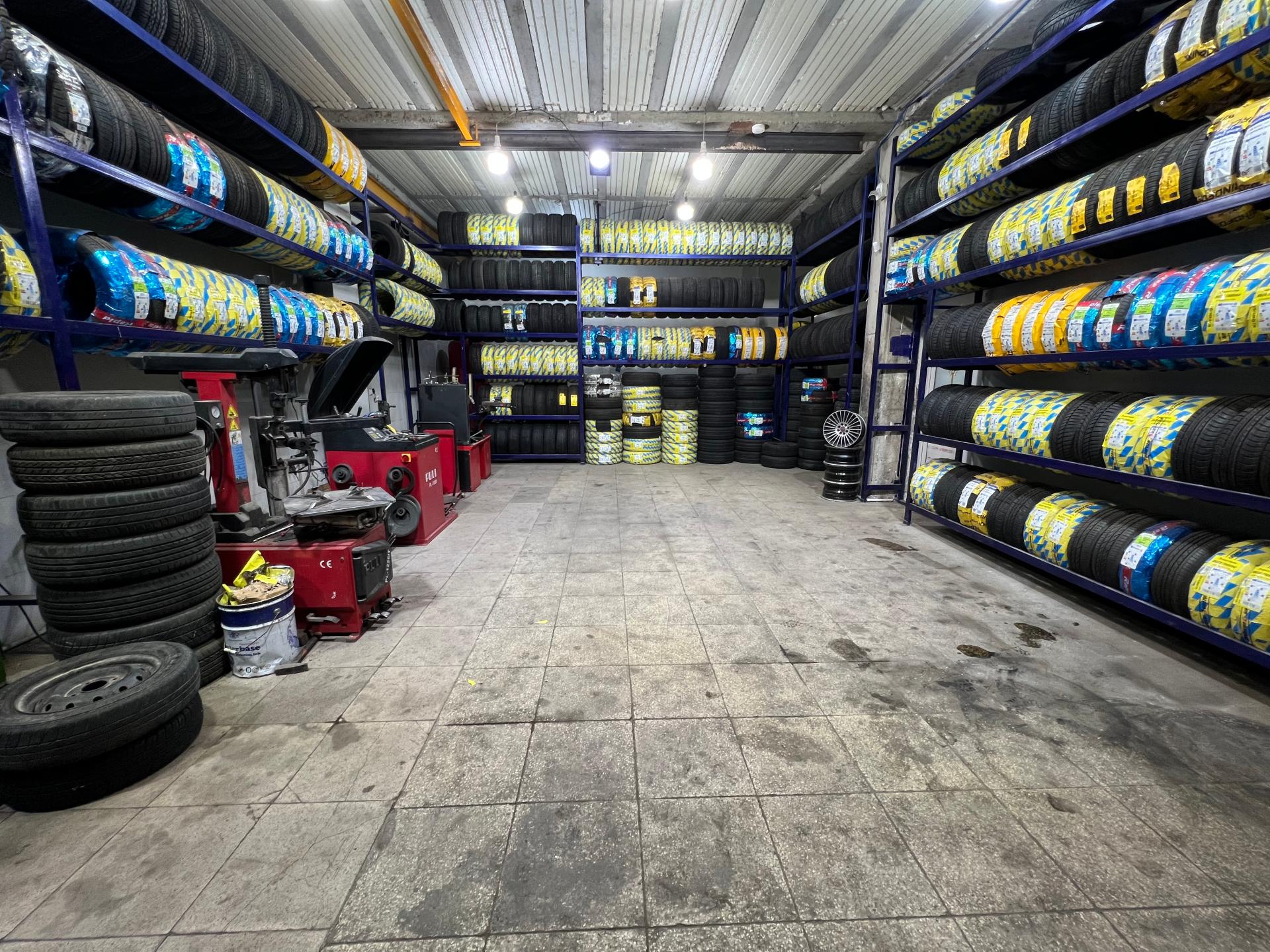 عکس فروشگاه و خدمات رینگ و لاستیک عرفان