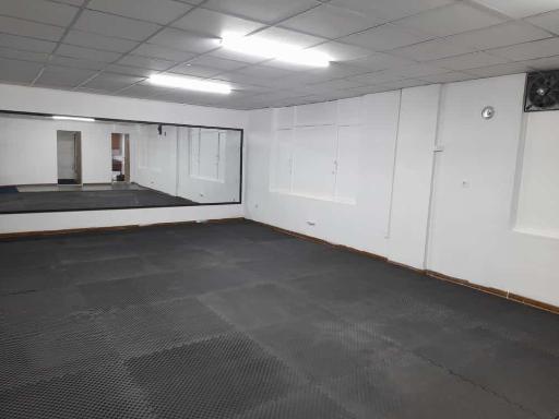 عکس باشگاه بدنسازی ایلیا