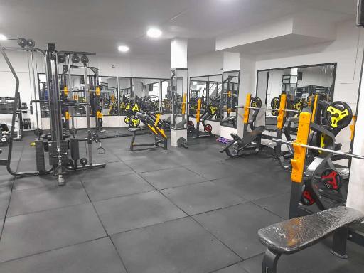 عکس باشگاه بدنسازی ایلیا