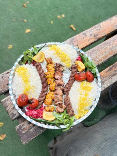 سفره خانه سنتی فرحزاد