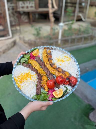 سفره خانه سنتی فرحزاد