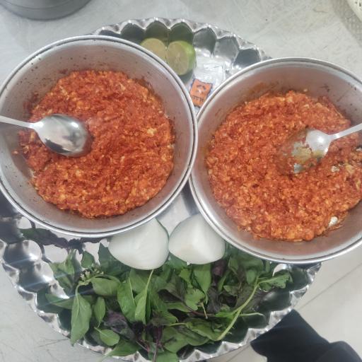 عکس تهیه غذای باباخان 