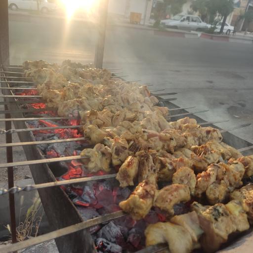 عکس تهیه غذای باباخان 