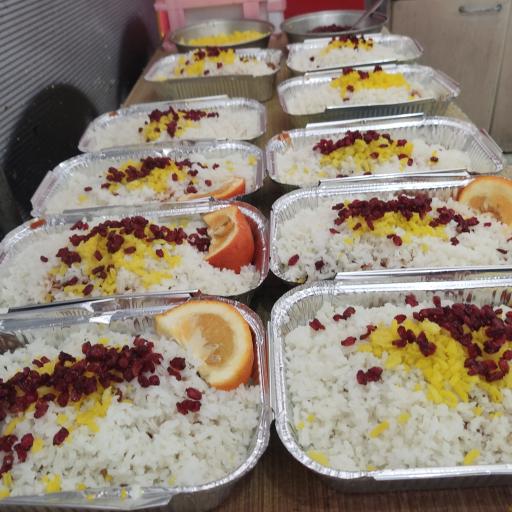 عکس تهیه غذای باباخان 