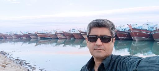 عکس لنگرگاه کشتی های مسافری و باری