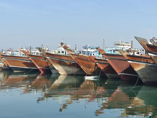 لنگرگاه کشتی های مسافری و باری