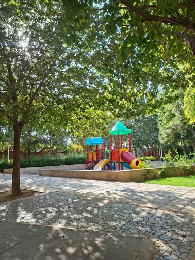 عکس بوستان بانوان اردیبهشت