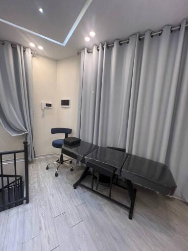 عکس سالن زیبایی آریل 