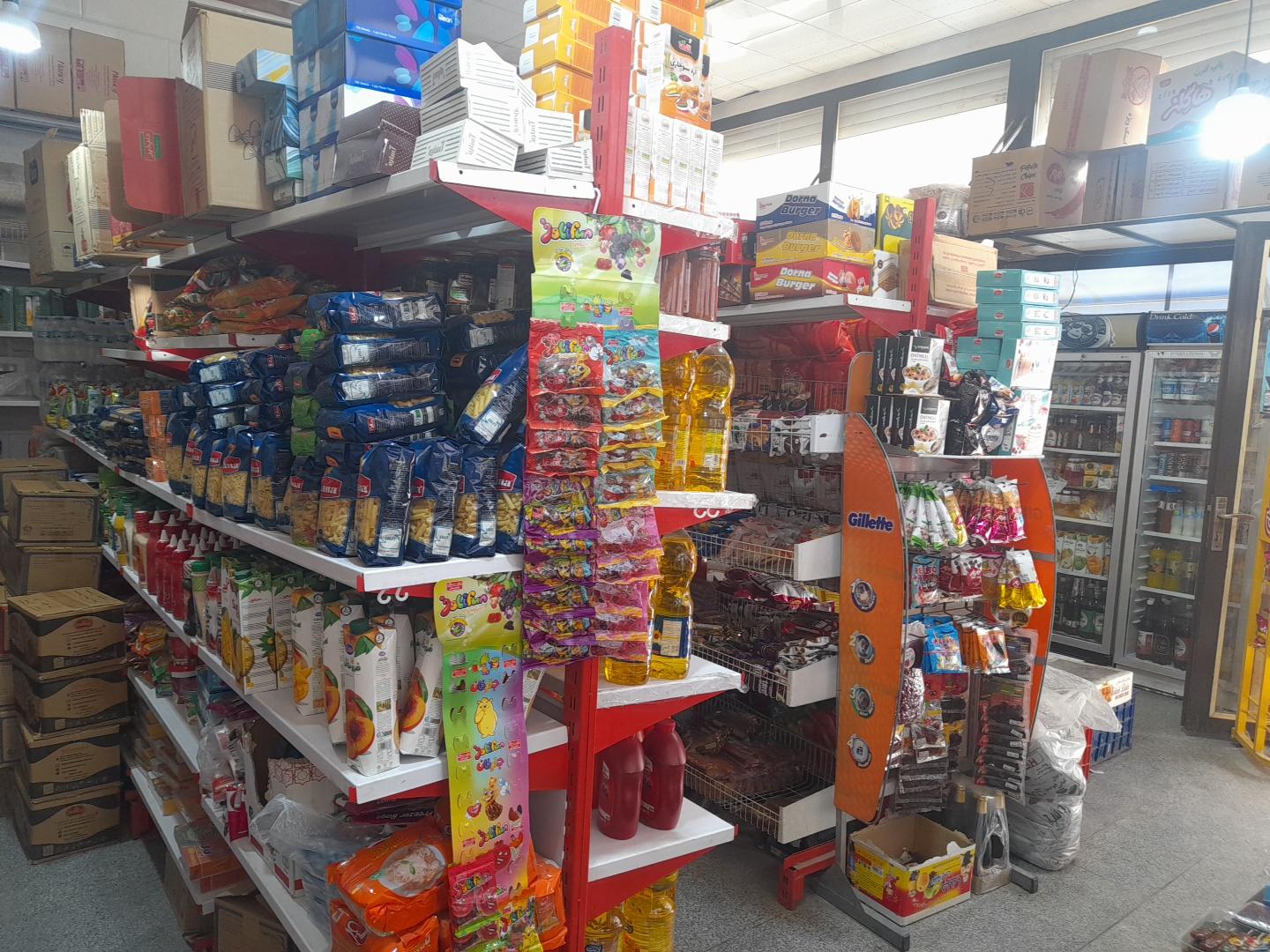 عکس هایپر مارکت صادقی