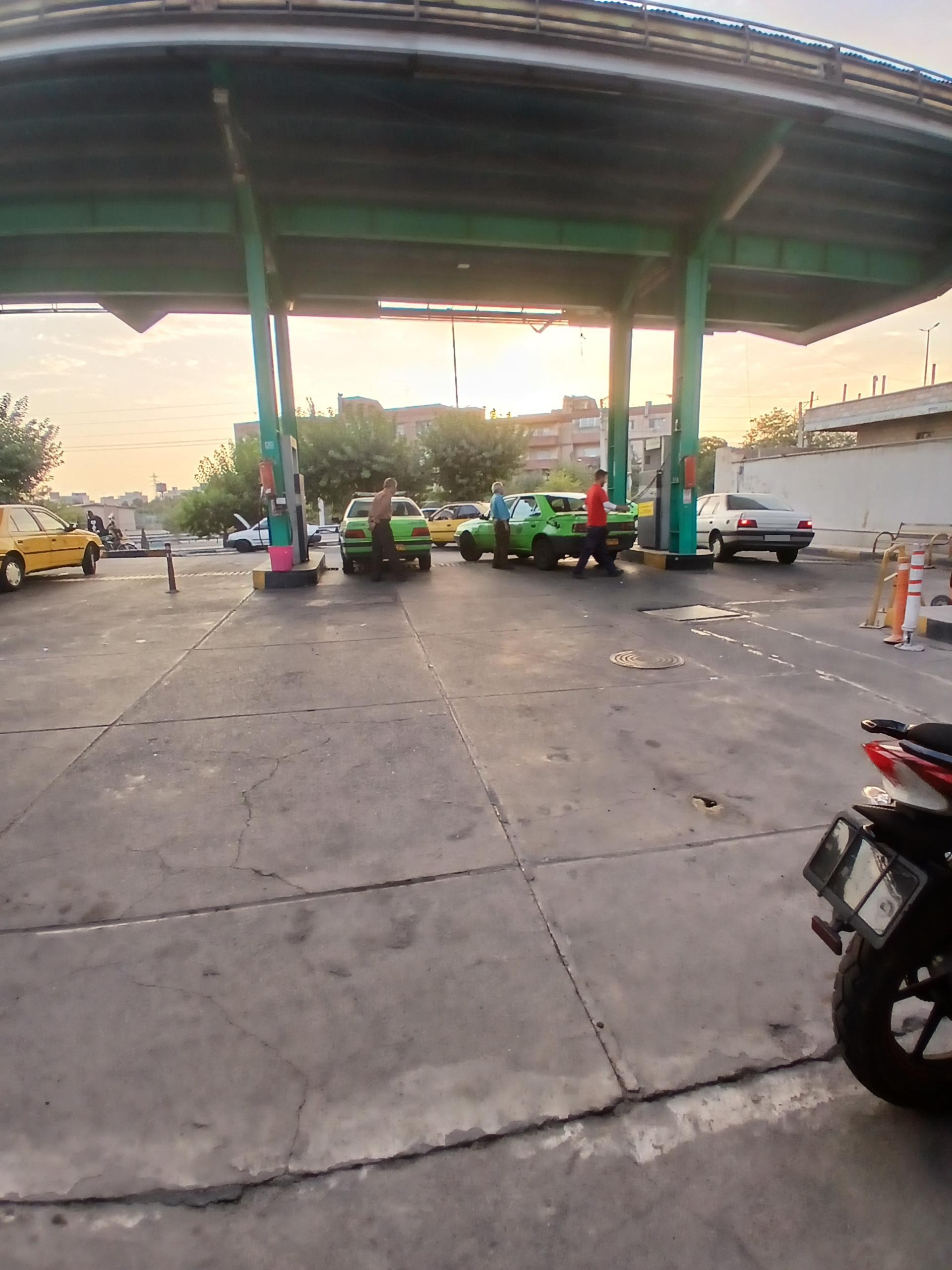 عکس جایگاه سی ان جی