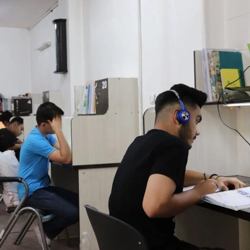 عکس کتابخانه vip دکتر عالیپور