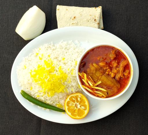 عکس کترینگ و تهیه غذای ساعی