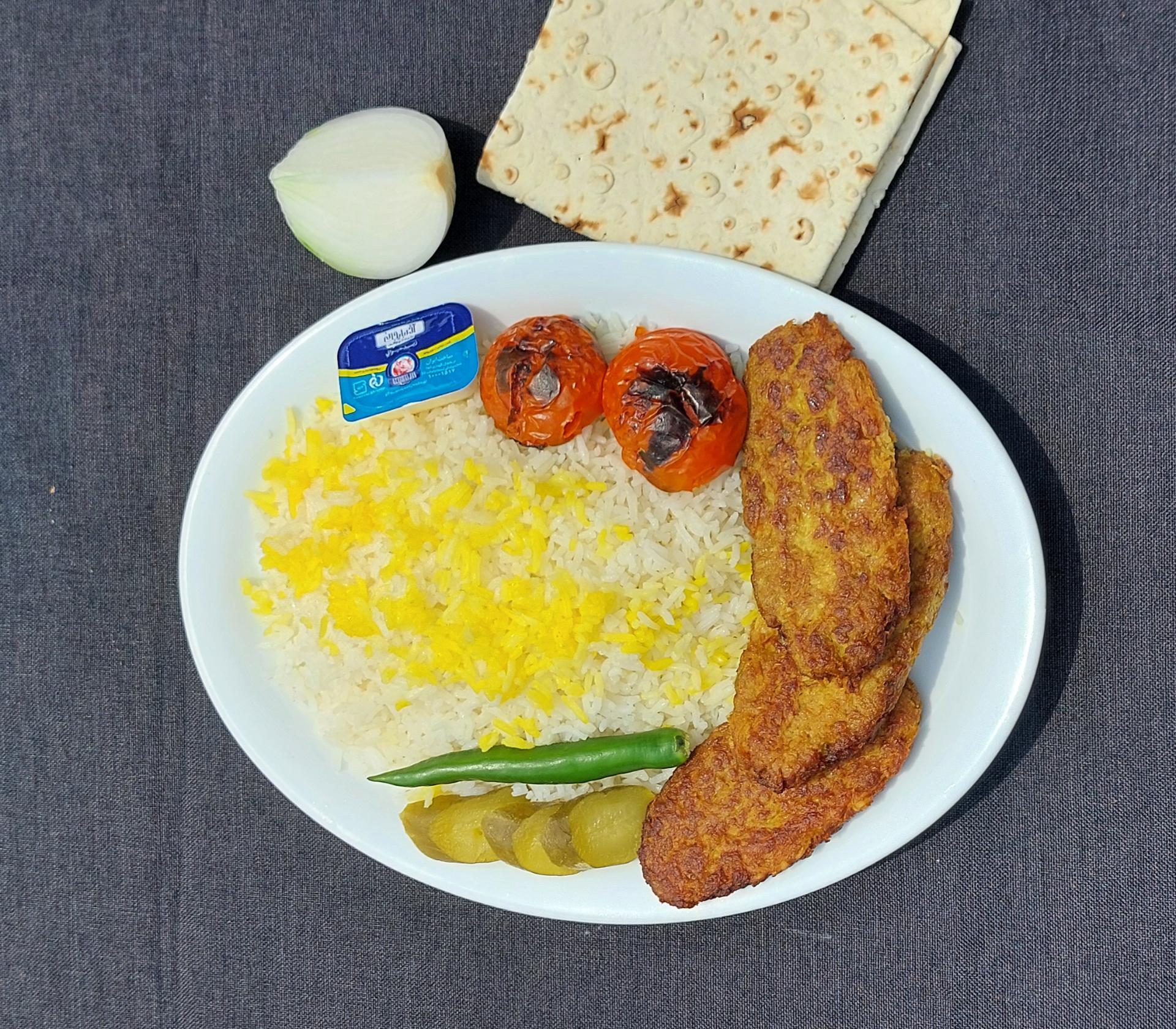 عکس کترینگ و تهیه غذای ساعی