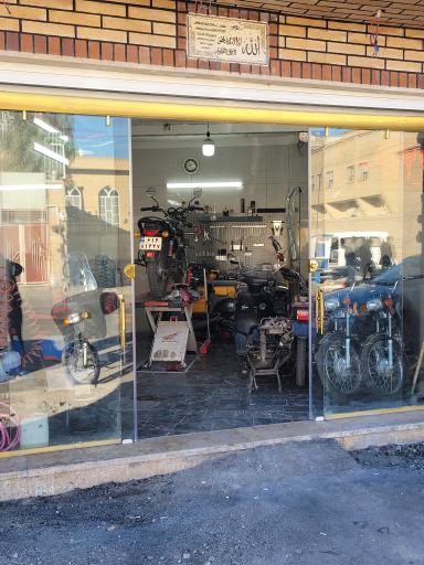 تعمیرگاه موتورسیکلت مهدی