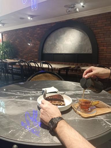 عکس کافه رستوران کی من