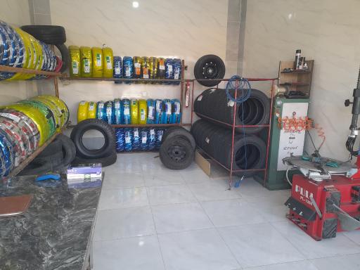 عکس لاستیک فروشی  و آپاراتی علیرضا