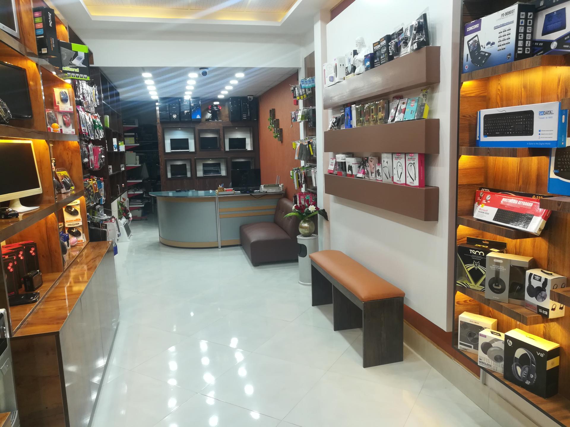 عکس کامپیوتر تکنو سیستم