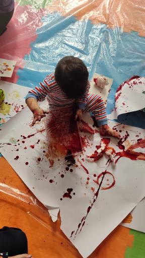 عکس باشگاه مادر و کودک مانی