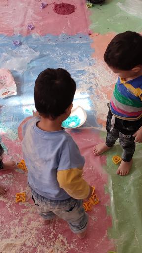 عکس باشگاه مادر و کودک مانی