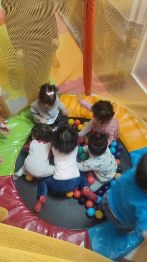 عکس باشگاه مادر و کودک مانی