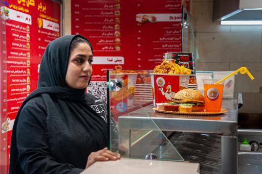 عکس برگر طلایی