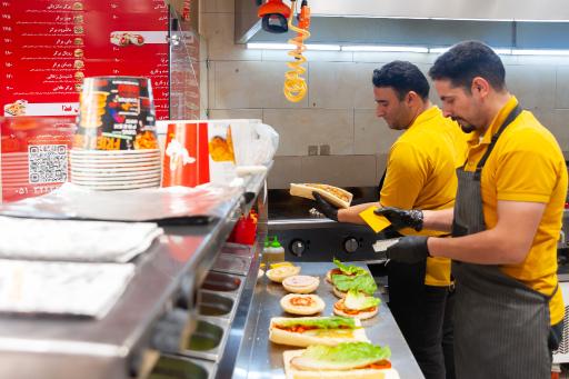 عکس برگر طلایی