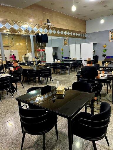 عکس رستوران اکبرجوجه HAJ برادران کلبادی نژاد