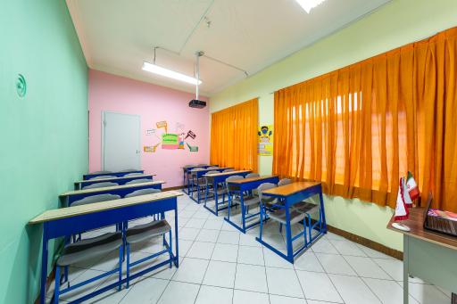 عکس متوسطه اول پسرانه علوی (شعبه جمهوری منطقه 11)