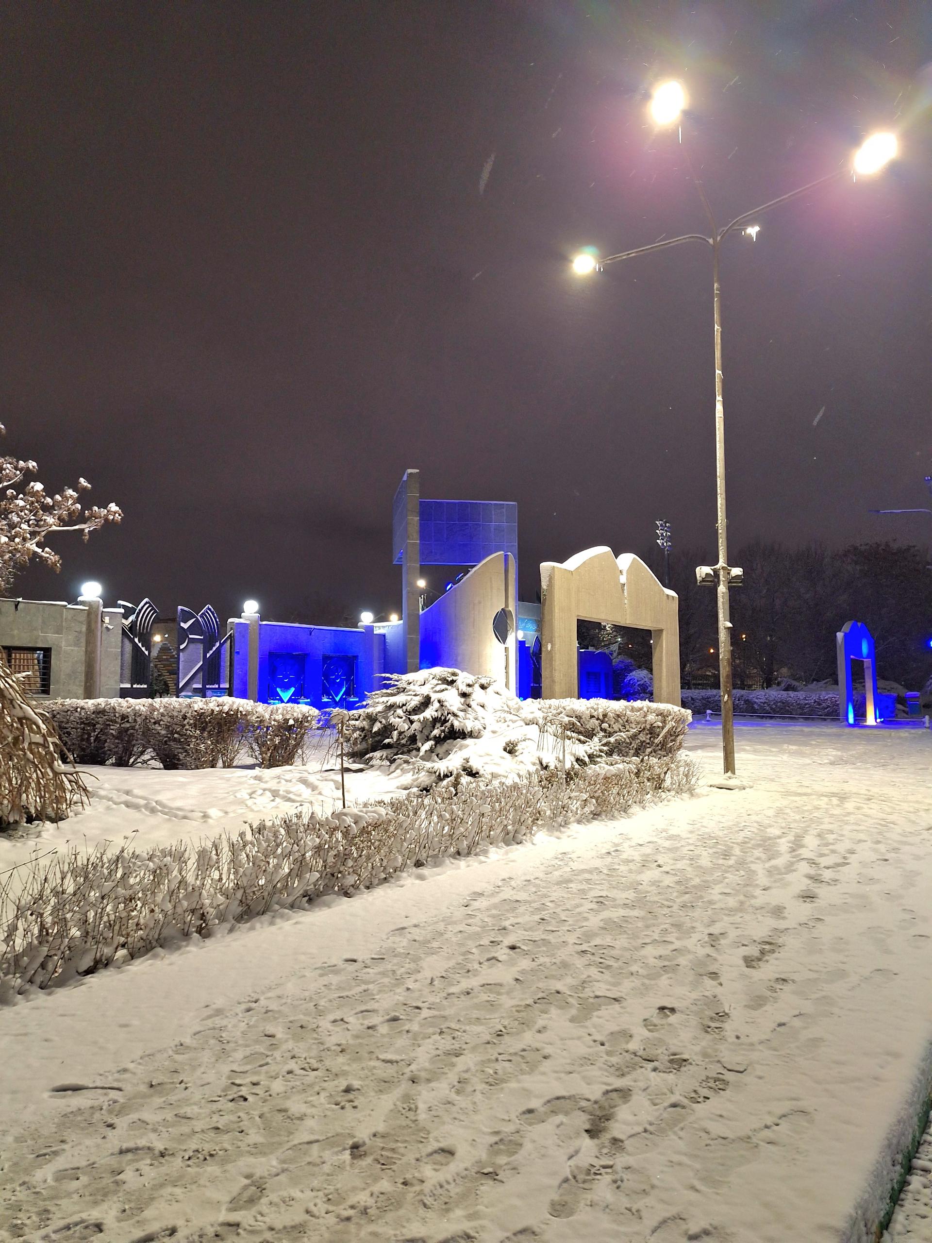 عکس درب شمالی دانشگاه فردوسی مشهد