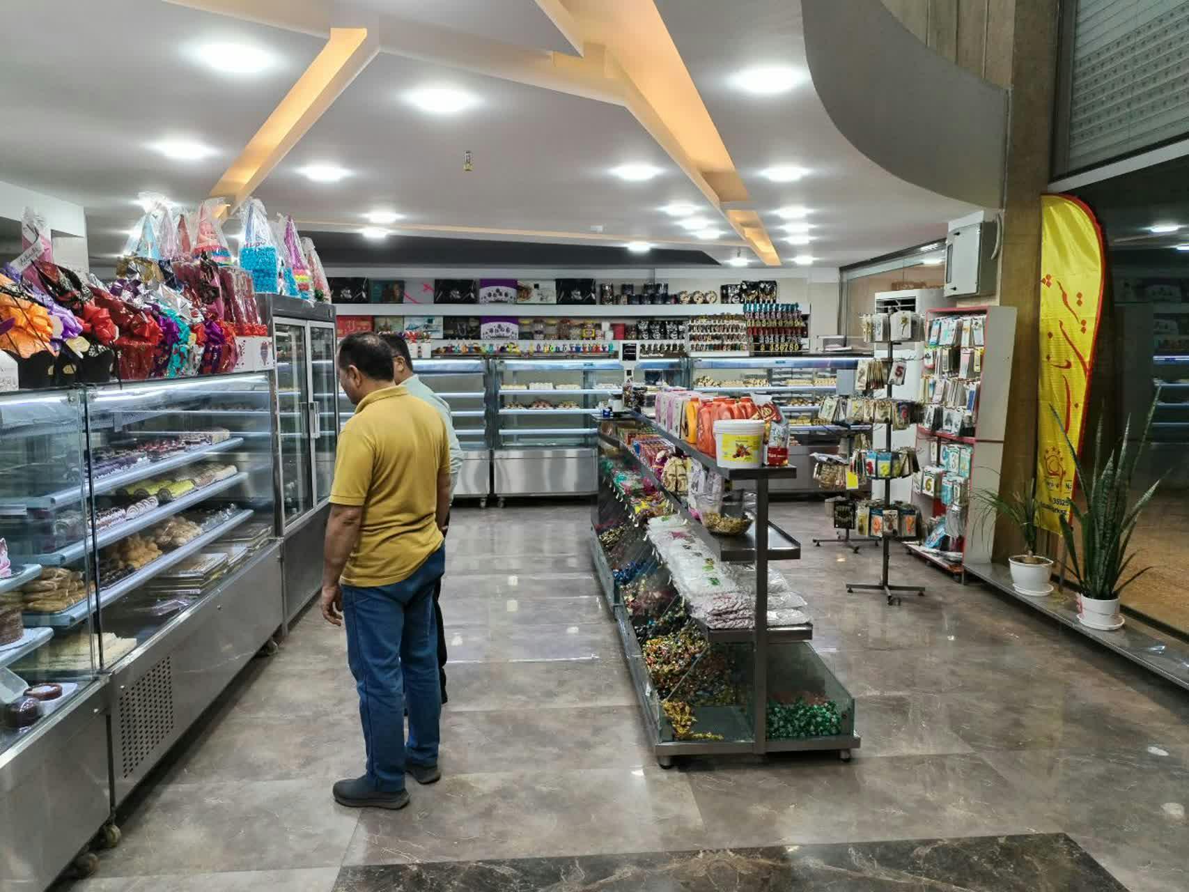 عکس قنادی شیرینی ناب