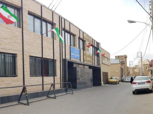 عکس دبیرستان پسرانه حاج حسین رجالی(دارالقرآن)