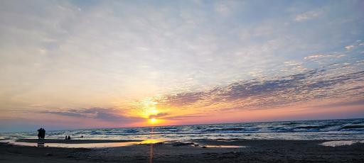 عکس ساحل خزر آباد