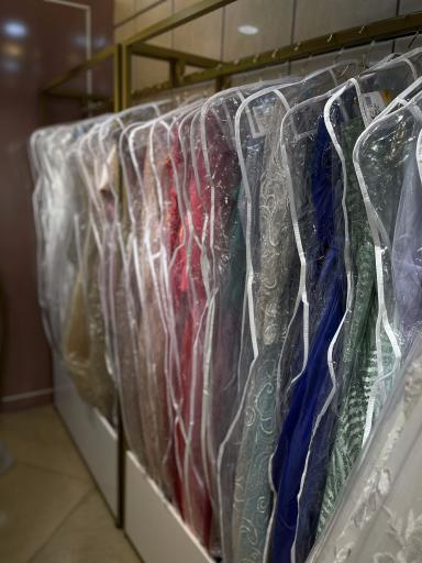 عکس مزون عروس ماهپوش