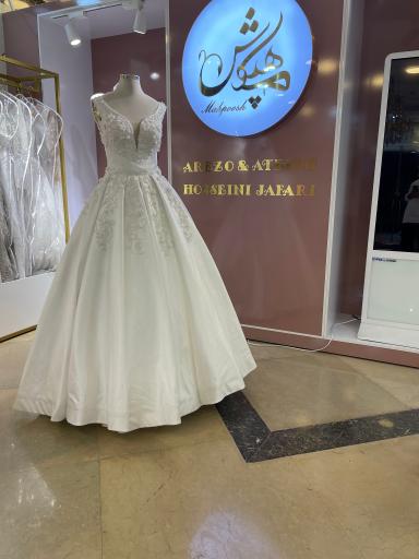 عکس مزون عروس ماهپوش