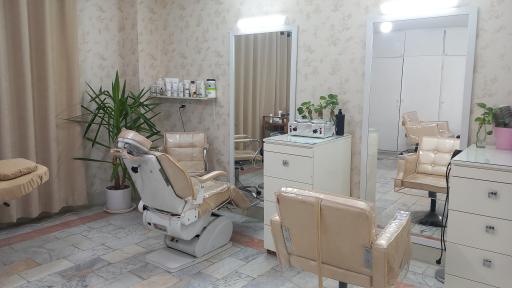 عکس سالن زیبایی روشا