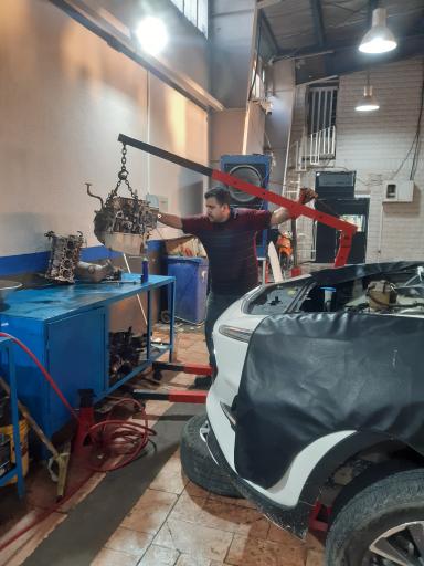 عکس تعمیرگاه مکانیکی جلوبندی دلفی