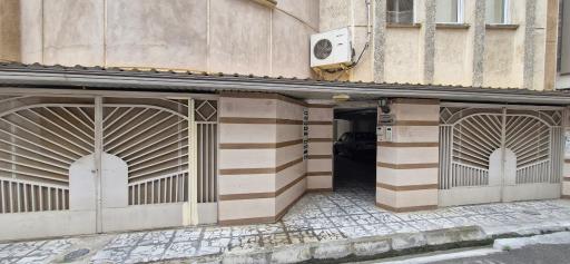 عکس ساختمان آماتیست