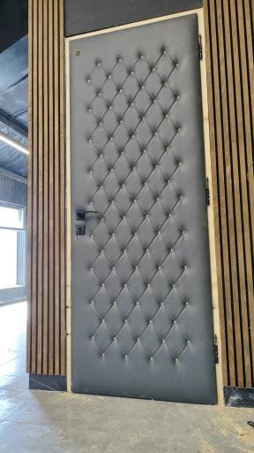 عکس خدمات لمسه (راج) درب چرمی مبلمان دیوارکوب