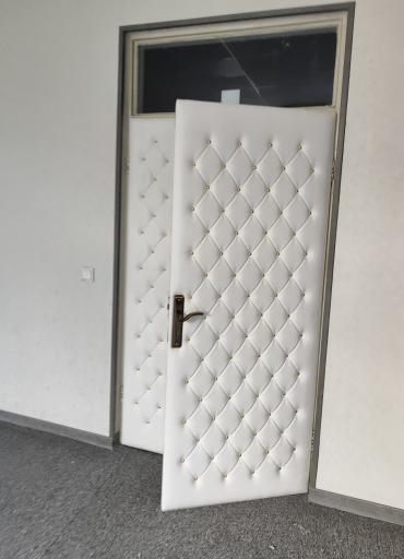 عکس خدمات لمسه (راج) درب چرمی مبلمان دیوارکوب