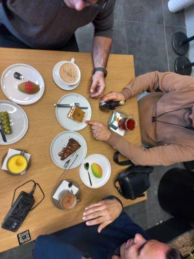 کافه ساعدی نیا