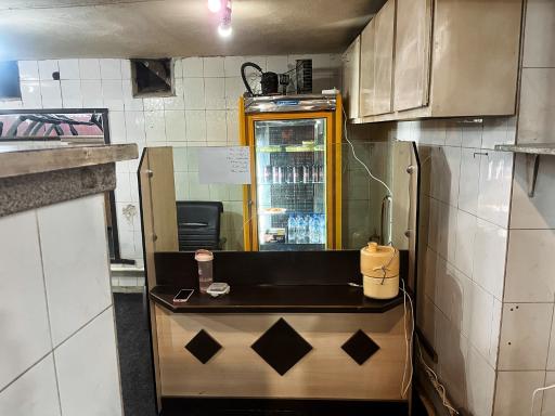 باشگاه بدنسازی درخش