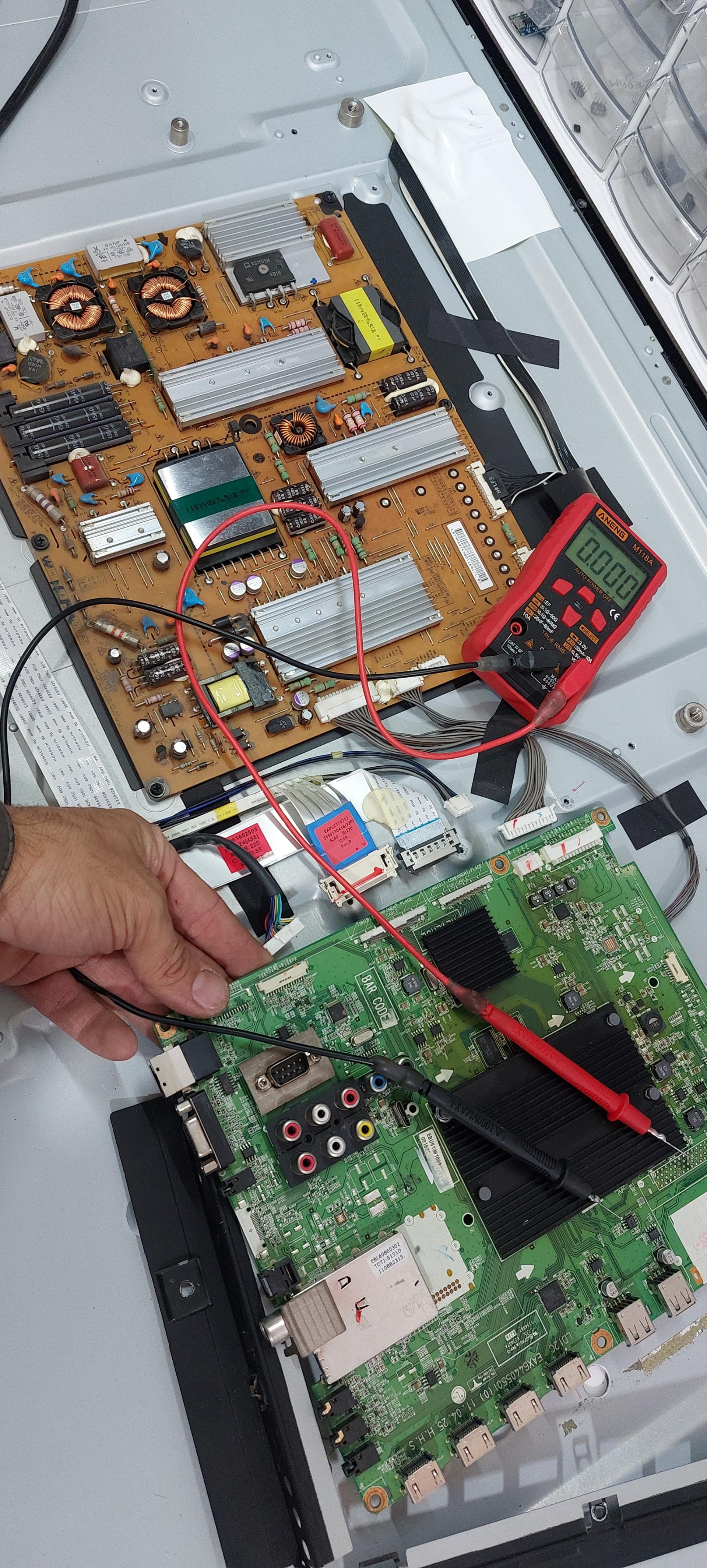 عکس مهندسی الکترونیک ظهوری