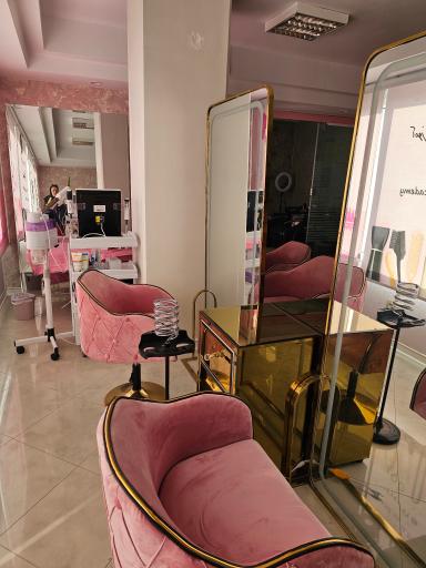 عکس سالن زیبایی دایان