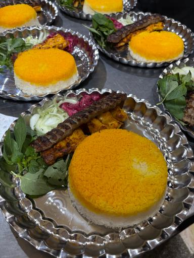 عکس هتل رستوران سنتی گلشن