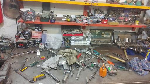 تعمیرگاه موتور سیکلت میر محمد نژاد 