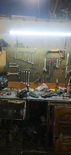 عکس امداد خودرو سبز علوی(مرکز تعمیرات خودروهای دوگانه سوز)