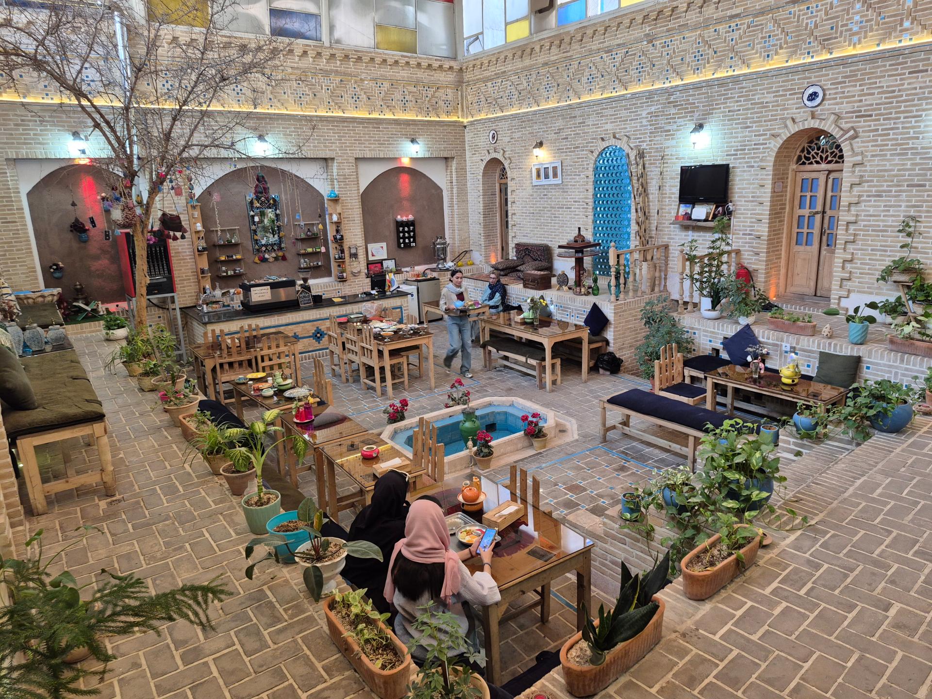 عکس هتل سنتی شهباز 